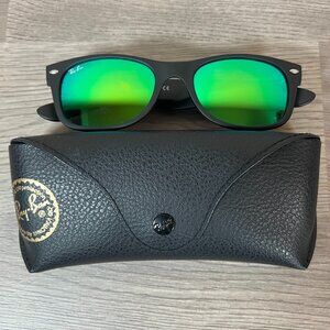 Ray Ban New Wayfarer Sunglasses Green Lens RB2132
